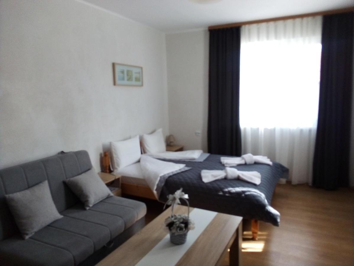 Holiday Guest House Kemo Sapareva Banya Buitenkant foto