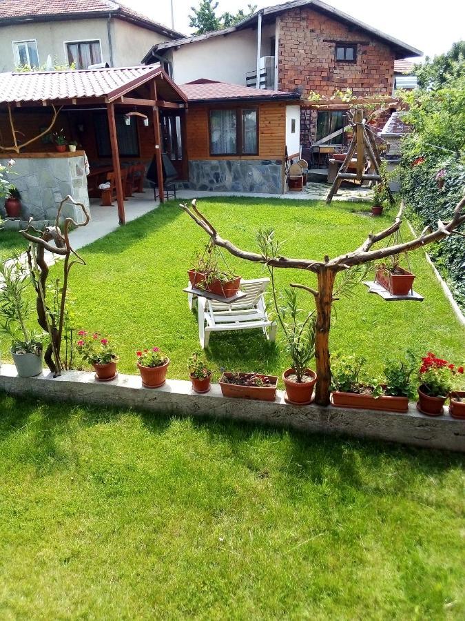 Holiday Guest House Kemo Sapareva Banya Buitenkant foto