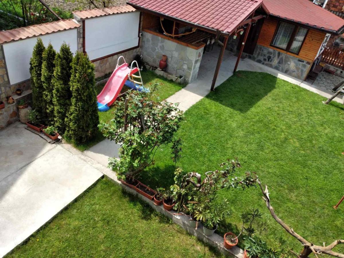 Holiday Guest House Kemo Sapareva Banya Buitenkant foto