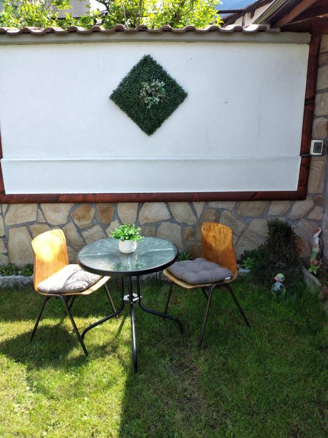 Holiday Guest House Kemo Sapareva Banya Buitenkant foto